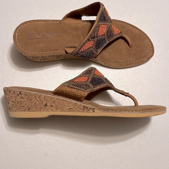 Kenneth Cole Reaction beaded sandals , size 9, nwot - Picture 4 of 7